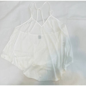 NWOT Womens Loose Fit Comfy Chic Criss Cross Tank Top XL (12)